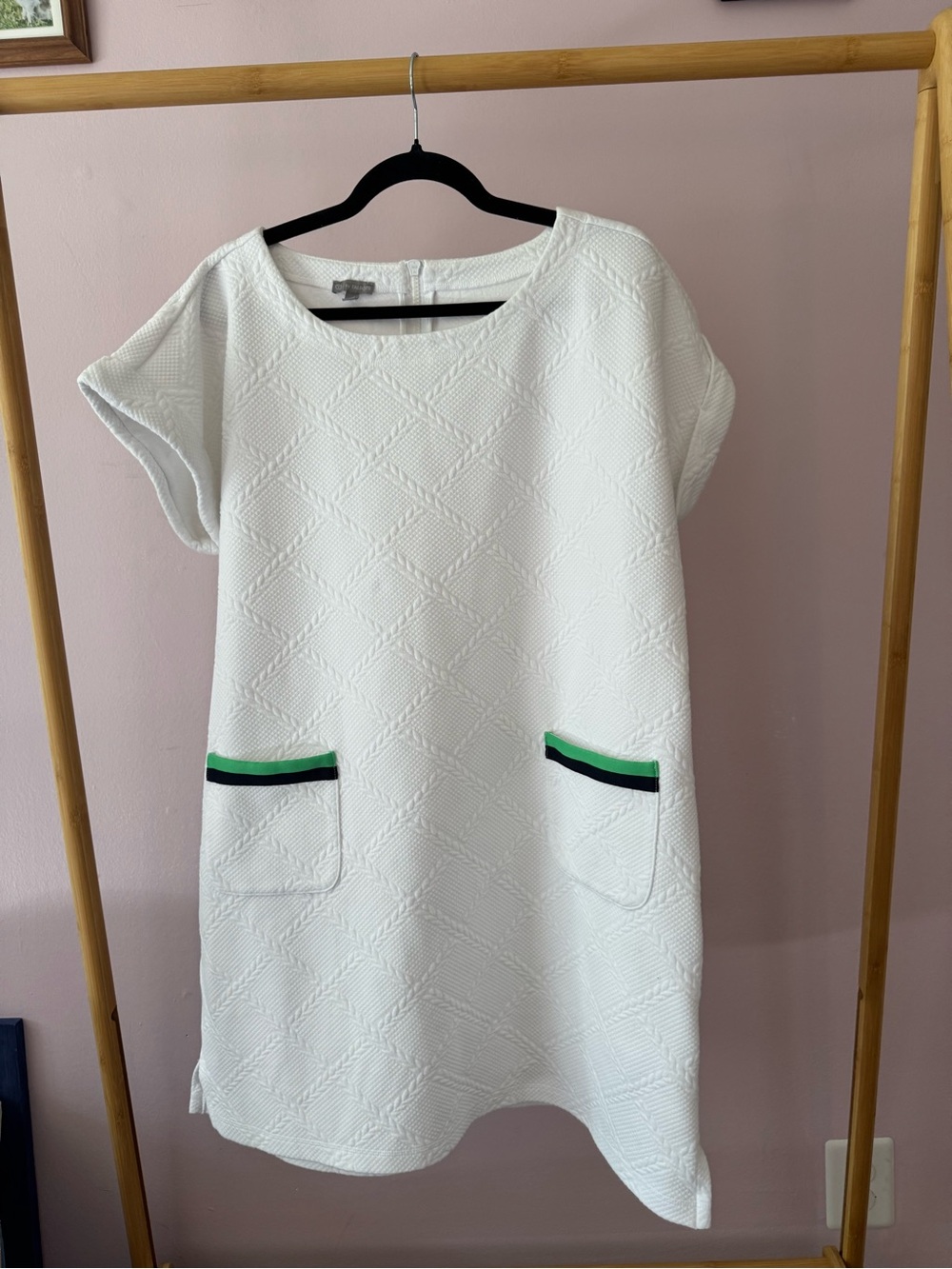 T by Talbots White Textured Shift Dress with Green & Blue Pocket Trim